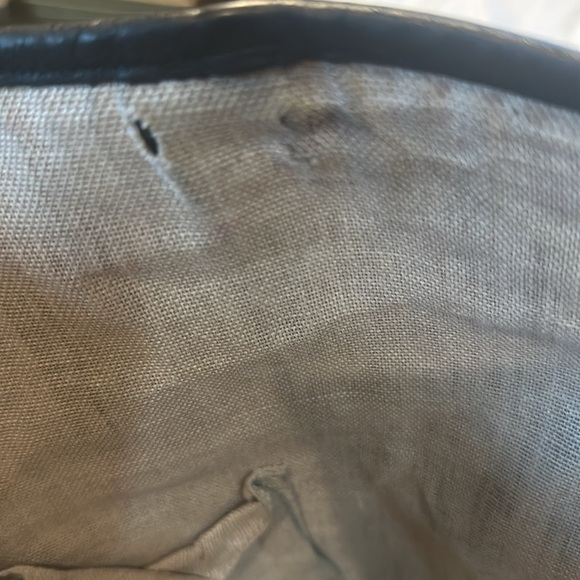 EUC Gucci GG leather tote - Picture 3 of 9